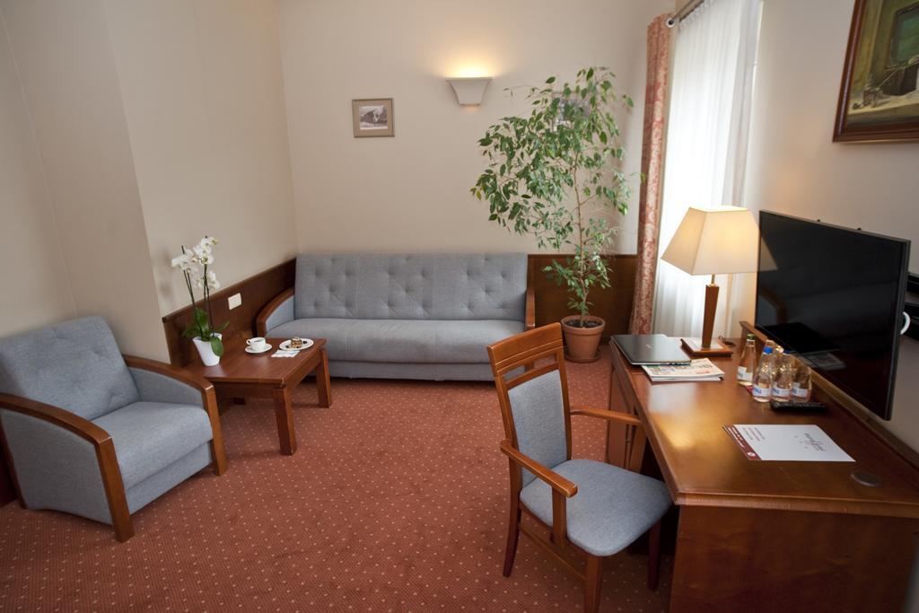 Eurohotel スバジェンツ エクステリア 写真